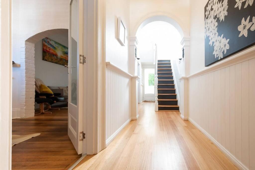 Historic Beauty In The Cbd! Parking And Wifi Apartment Launceston Luaran gambar