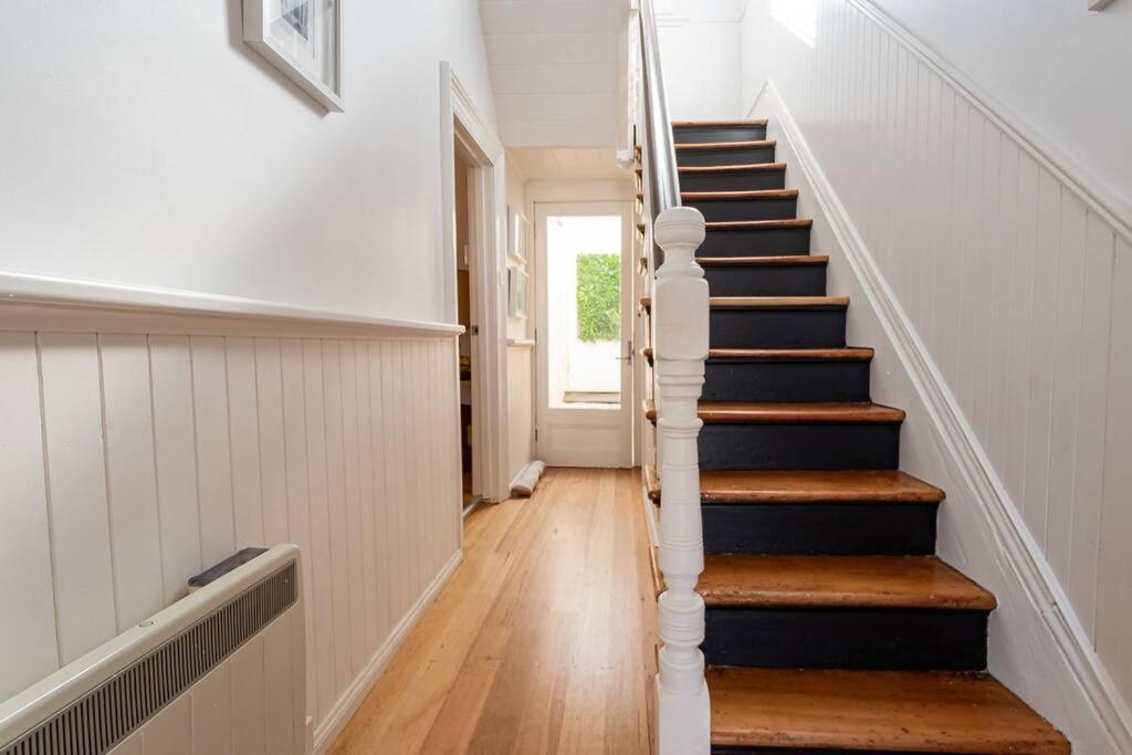 Historic Beauty In The Cbd! Parking And Wifi Apartment Launceston Luaran gambar